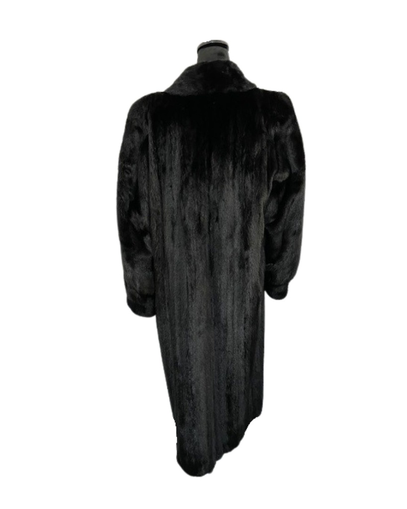 Full-Length Ranch Mink Coat with Notch Collar and Princess Band Sleeves (Female Skins)