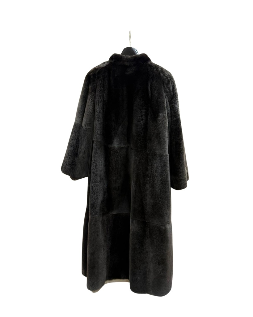 Fully Let-Out Mink Coat (Reversible Rainwear) with Mandarin Collar & Straight Sleeves 