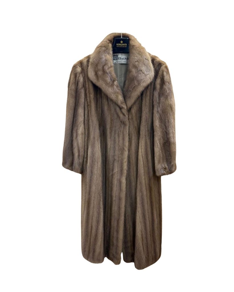 Pastel Female Mink Coat with Wing Tip Collar & Open Sleeves